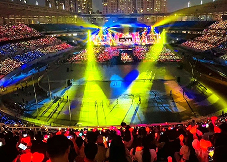 mile米乐集团LED透明屏和荧光棒闪耀周杰伦呼和浩特演唱会（第一场）